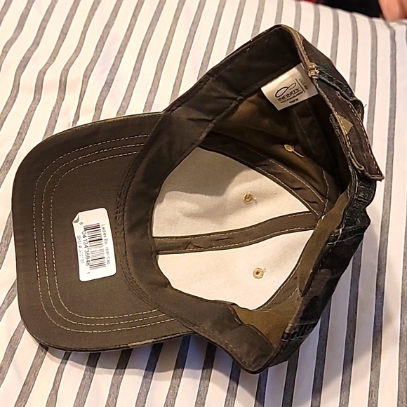 CAMO HAT - Picture 2 of 2